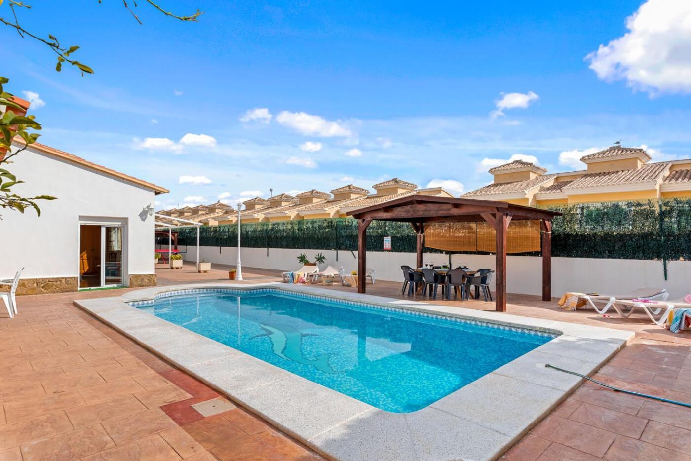 קלפה Villa Mercedes - Plusholidays מראה חיצוני תמונה